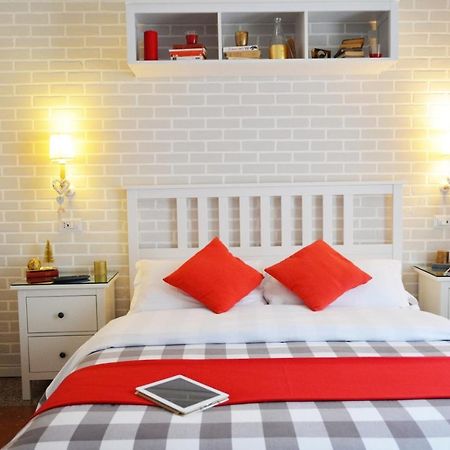 Moonlight Inn Guesthouse Рим Экстерьер фото