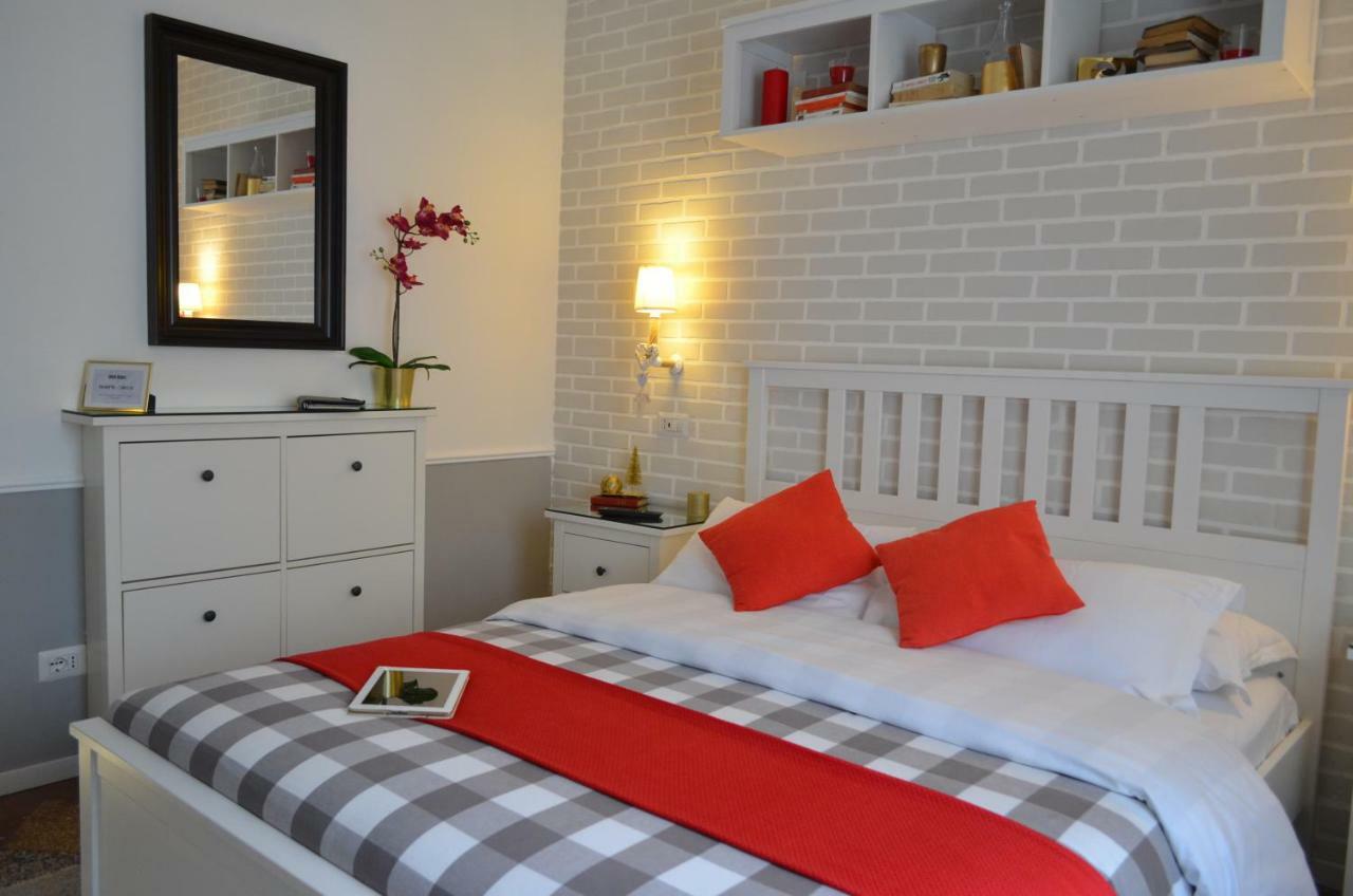 Moonlight Inn Guesthouse Рим Экстерьер фото
