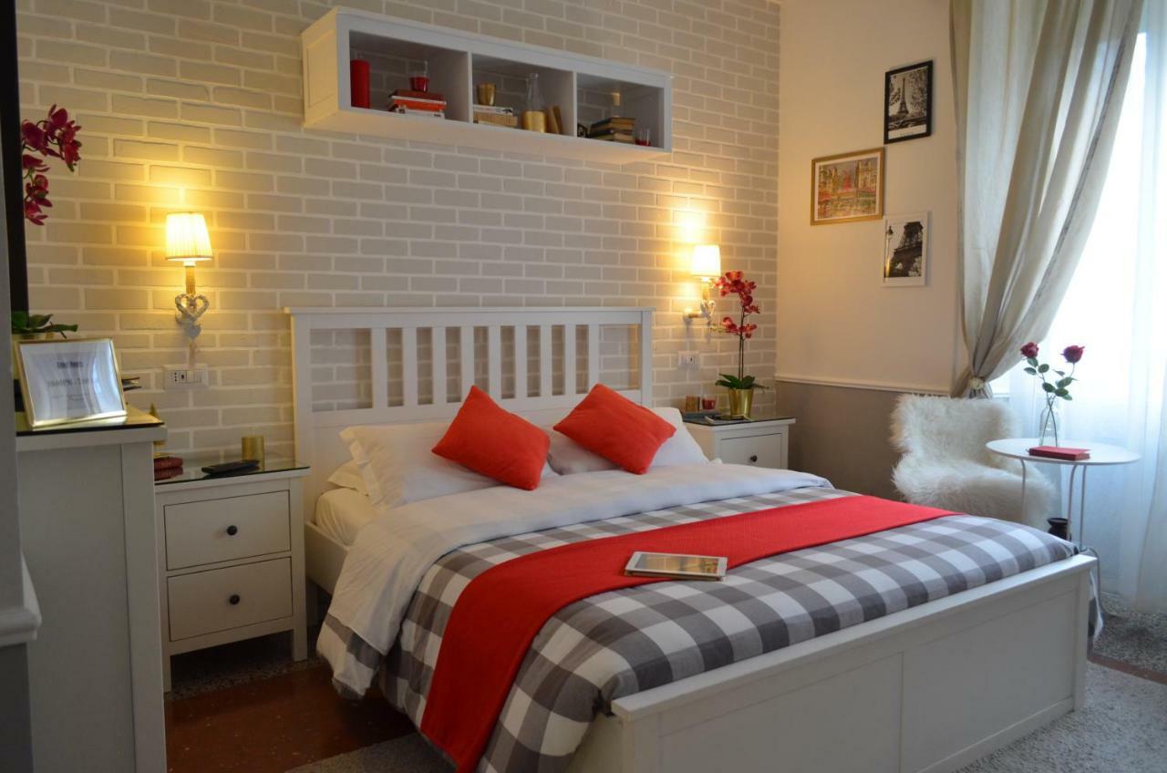 Moonlight Inn Guesthouse Рим Экстерьер фото